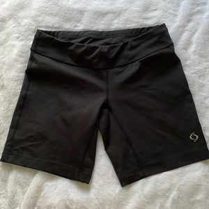 Moving comfort small bike shorts